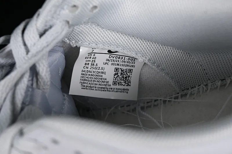 All categories Nk SB Dunk series Nk SB Dunk Low low-top sneakers Nk Dunk Low "Light Blue" Gray North Carolina SB low-top sports and leisure sneakers DV0831-001